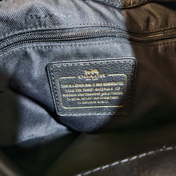 Coach leather black shoulder bag - Picture 2 of 9